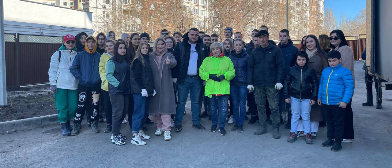 Посадка растений – озеленение возле нового корпуса больницы Посадка растений – озеленение возле нового корпуса больницы